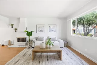 Photo #2: ML82043306 Listing 