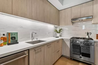 Photo #3: ML82043327 Listing 