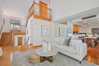 Photo #3: ML82043341 Listing 