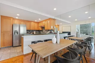 Photo #5: ML82043341 Listing 