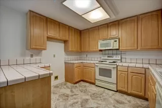 Photo #5: ML82043345 Listing 