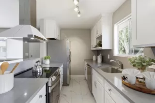 Photo #5: ML82043350 Listing 