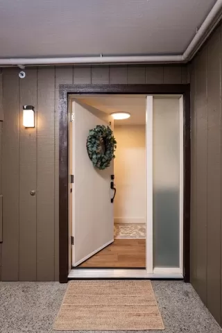 Photo #2: ML82043437 Listing 