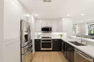 Photo #4: ML82043475 Listing 