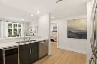 Photo #6: ML82043475 Listing 