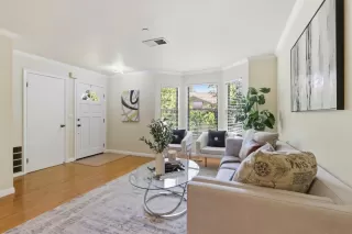 Photo #6: ML82043484 Listing 