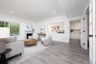 Photo #5: ML82043492 Listing 