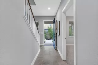 Photo #5: ML82043499 Listing 