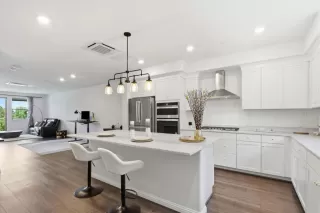 Photo #2: ML82043563 Listing 