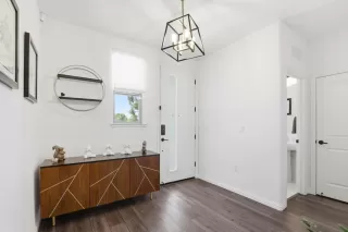 Photo #5: ML82043563 Listing 