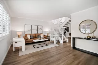 Photo #3: ML82043566 Listing 