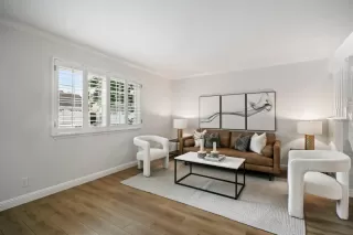 Photo #4: ML82043566 Listing 