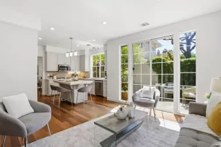 Photo #1: ML82043584 Listing 