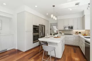 Photo #4: ML82043584 Listing 