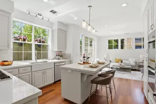 Photo #5: ML82043584 Listing 