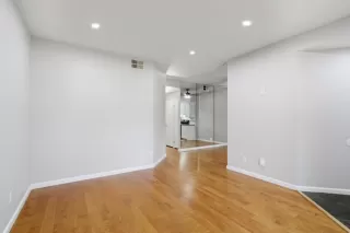 Photo #5: ML82043597 Listing 