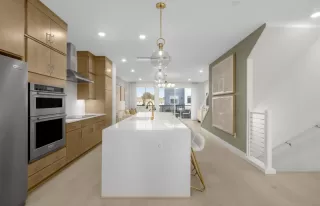 Photo #4: ML82043656 Listing 