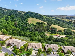 Photo #4: ML82043695 Listing 