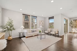 Photo #2: ML82043701 Listing 