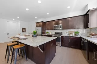 Photo #4: ML82043841 Listing 