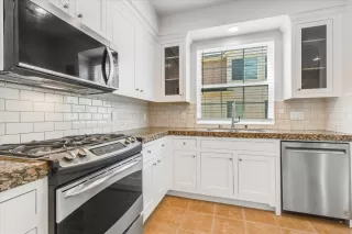 Photo #5: ML82043892 Listing 