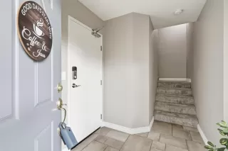 Photo #5: ML82043903 Listing 