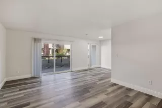 Photo #4: ML82043907 Listing 