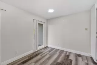 Photo #6: ML82043907 Listing 