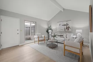 Photo #2: ML82043915 Listing 