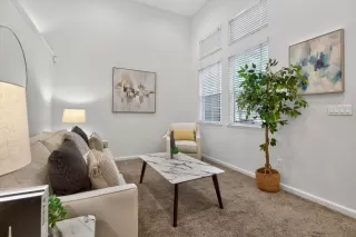 Photo #6: ML82043921 Listing 