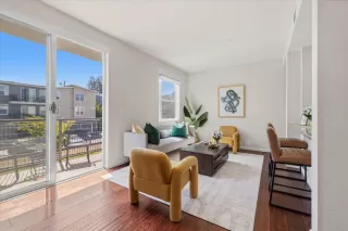 Photo #4: ML82043938 Listing 