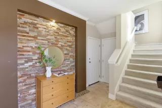 Photo #3: ML82043953 Listing 