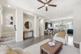 Photo #5: ML82043977 Listing 