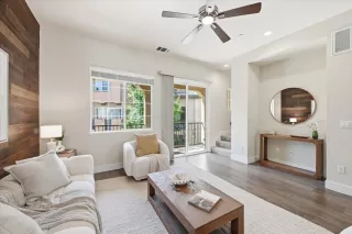 Photo #6: ML82043977 Listing 