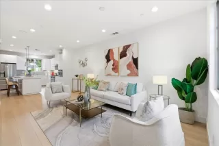 Photo #6: ML82043981 Listing 