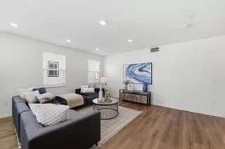 Photo #6: ML82043984 Listing 