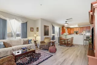 Photo #4: ML82043986 Listing 