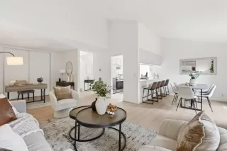 Photo #2: ML82043992 Listing 