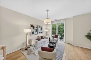 Photo #3: ML82044020 Listing 