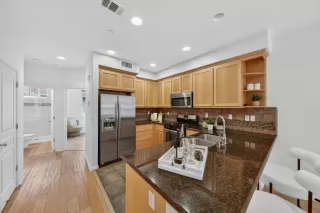 Photo #6: ML82044020 Listing 