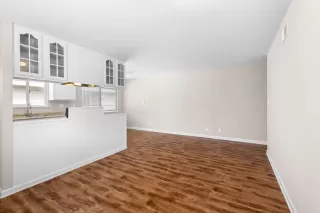 Photo #3: ML82044056 Listing 