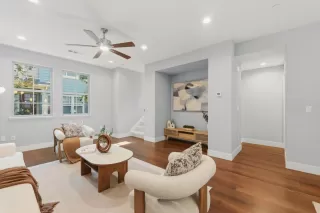 Photo #5: ML82044064 Listing 