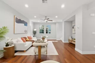 Photo #6: ML82044064 Listing 