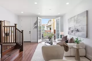 Photo #4: ML82044084 Listing 