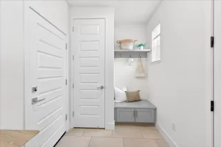 Photo #4: ML82044100 Listing 