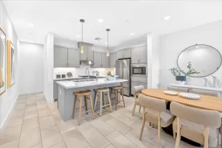 Photo #5: ML82044100 Listing 