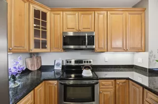 Photo #6: ML82044102 Listing 