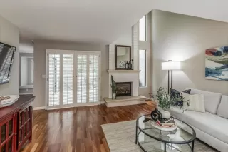 Photo #4: ML82044133 Listing 