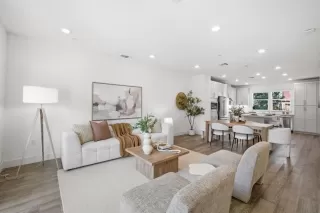 Photo #2: ML82044143 Listing 