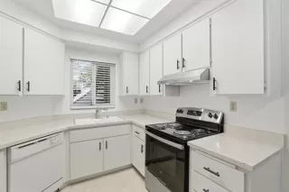 Photo #5: ML82044161 Listing 